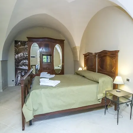 Lucrezio Bed & Breakfast Cutrofiano