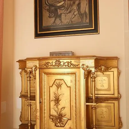 Lucrezio Bed & Breakfast