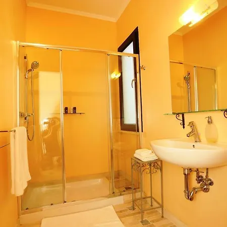Bed & Breakfast Lucrezio Cutrofiano