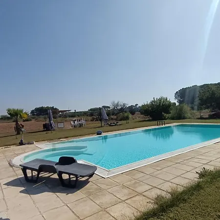 Lucrezio Bed & Breakfast 4*