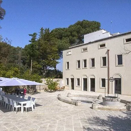 Bed & Breakfast Lucrezio 3*