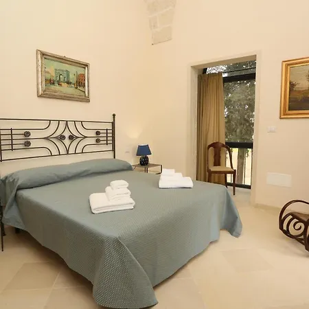 Lucrezio 4* Cutrofiano
