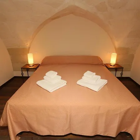 Couette-café Lucrezio 4*