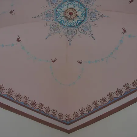 Couette-café Lucrezio 4*