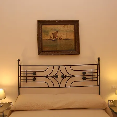 Couette-café Lucrezio 4*