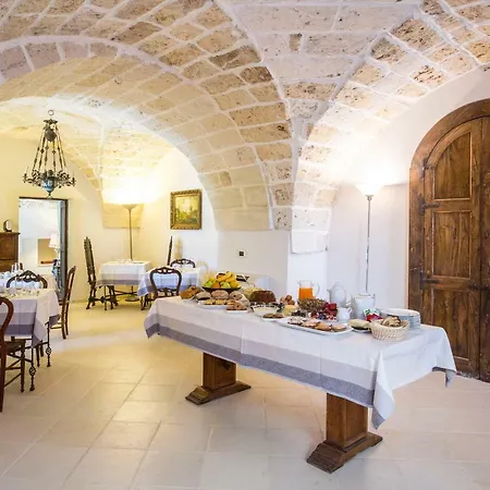 Couette-café Lucrezio Cutrofiano