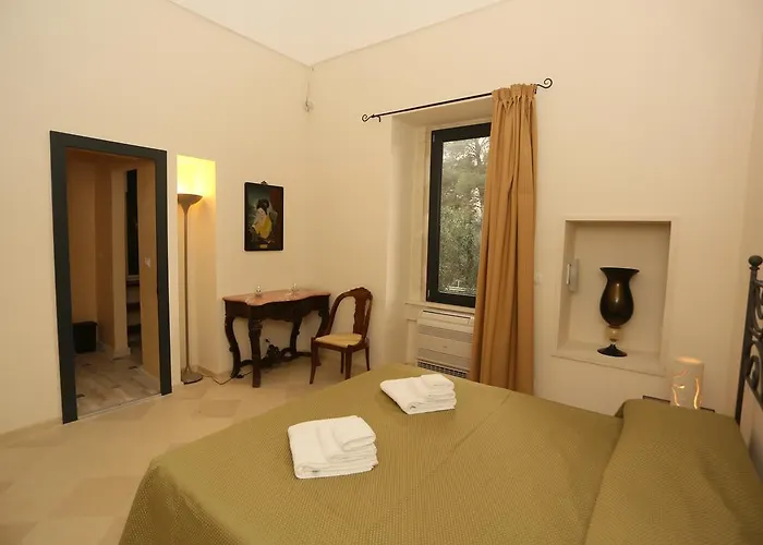 Oda ve Kahvaltı Lucrezio 4*